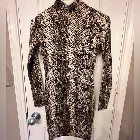 NWT JLUXLABEL size small mock turtleneck snakeskin print minidress - Picture 2 of 6